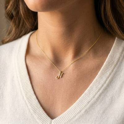 Pendentif Lettre N en Or Jaune 375 & Diamants 0,08 ct HSI - Emanessence