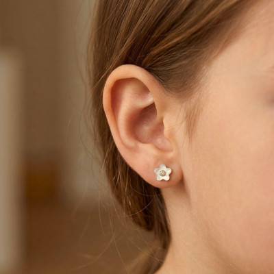 Boucles d'Oreilles Marguerite Nacrée en Or Jaune 375 & Oxyde de Zirconium - Bambins
