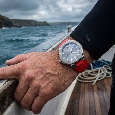 Montre Aquis Date Relief 43.50 mm 01 733 7789 4153-07 4 23 36FC - Oris