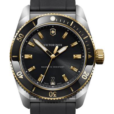 Victorinox Maverick Quartz 39mm Men's Watch 242099 - Victorinox