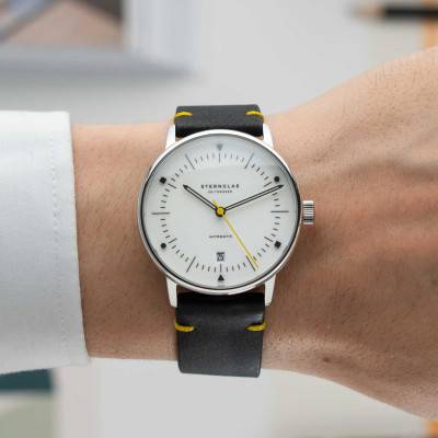 Naos Automatic Edition Bahaus X Yellow S02-NAI23-VI22 Watch - Sternglas