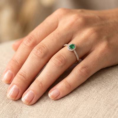 Bague Solitaire Accompagné Émeraude & Halo de Diamants de Synthèse 0,20 ct en 2 Ors 750 - Aurora