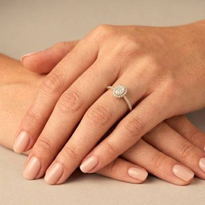 18K Two-Tone Gold Lab-Grown Diamond Accompanied Solitaire Ring 0.58 ct - Amore