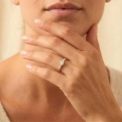 Bague de Fiançailles Diamants 0,13 ct en Or Jaune 375 - Amore