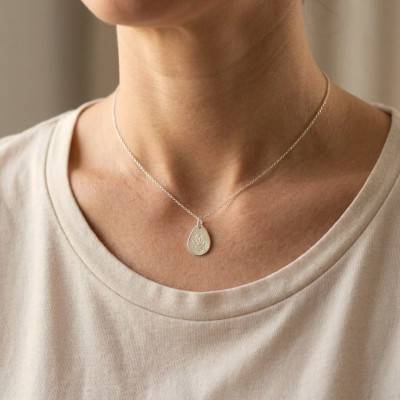 925 Silver Dove Medal Pendant, 16 x 11.5 mm - Lumiosa