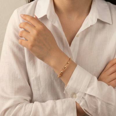375/1000 Yellow Gold Twisted Bangle Bracelet, 3 mm Width - Emanessence