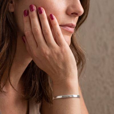 Bracelet Demi Jonc Plat en Or Blanc 750, Diamètre 65 mm, Largeur de 3 mm à 5 mm - Emanessence