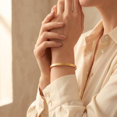 750 Yellow Gold-Plated Hammered Open Cuff Bracelet, 56 mm Diameter, 5 mm Width - Naïades