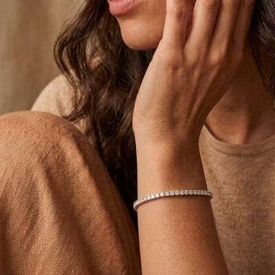 White 375/1000 or 750/1000 Gold Riviera Bracelet with 66 Diamonds, 20 cm Length - Emanessence