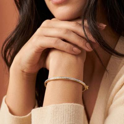 Bracelet Jonc Ouvrant Diamanté Bicolore en Or Jaune 375, Dimensions 55 x 60 mm - Emanessence