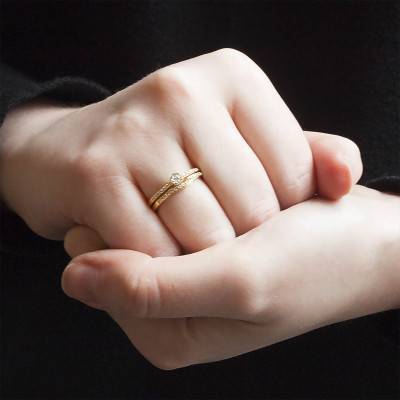 Iseult 375/1000 Yellow Gold & GSI Diamond Comfort Engagement Ring and Half Eternity Wedding Ring Duo - Alliantine