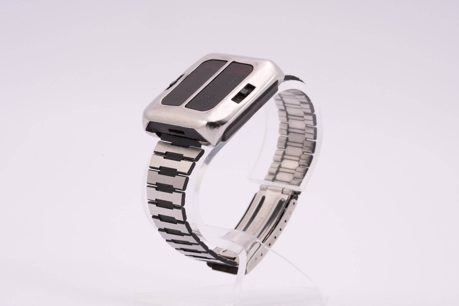 Montre « Synchronar 2100 » de 1972 (Source : Solar Museum)