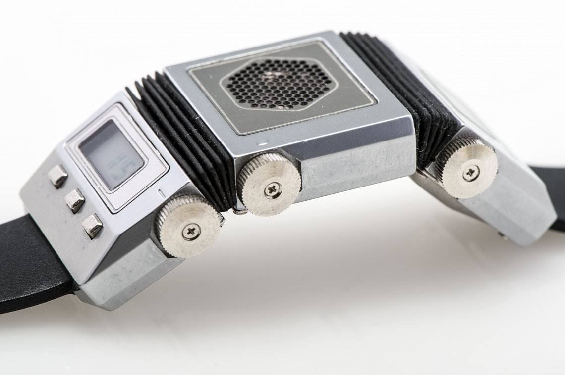 Articulations de la Sinclair FM Radio Watch, 1985 (Source : The FluXXWorks)