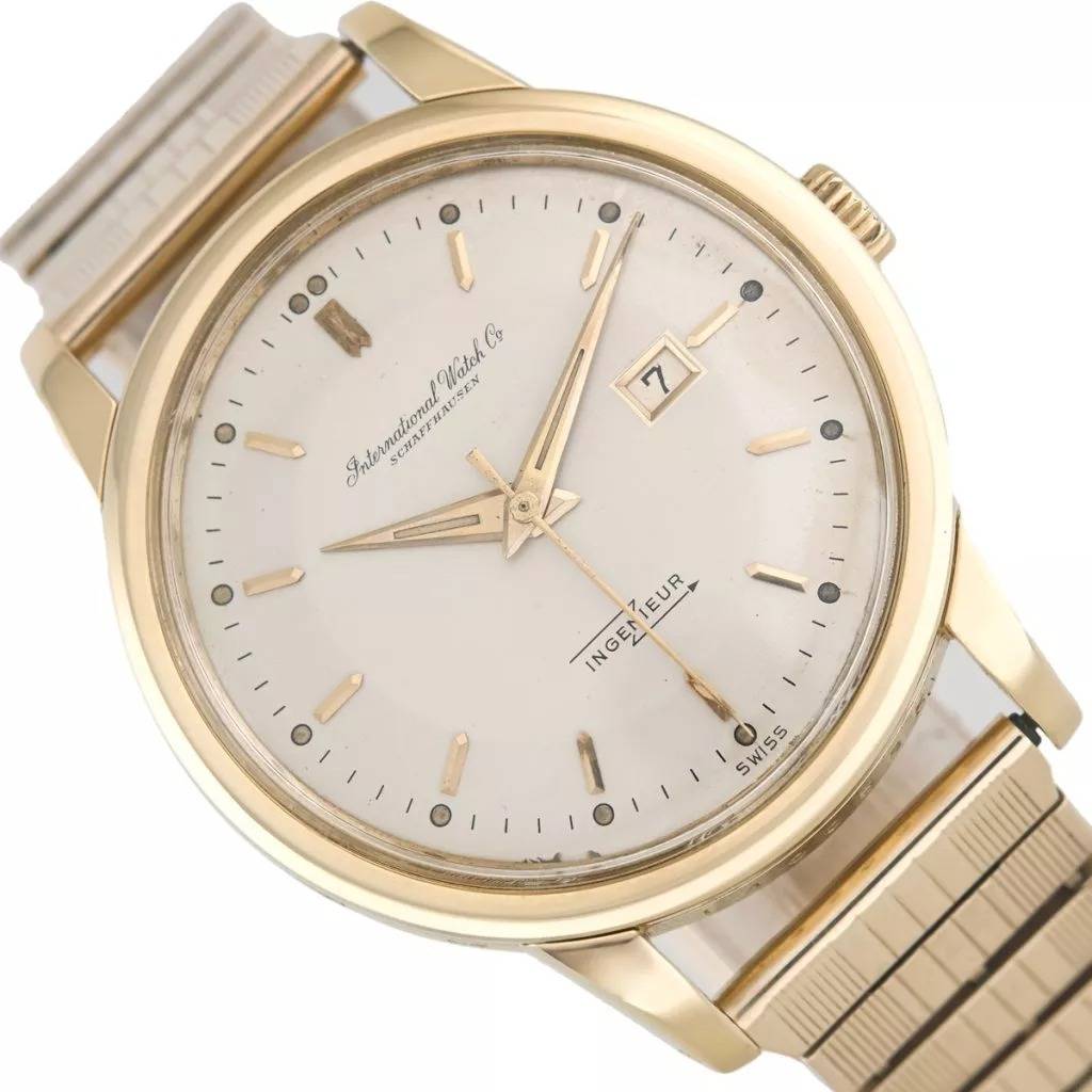 IWC Ingenieur avec dateur, circa 1960 (Source : Vintage Gold Watches)