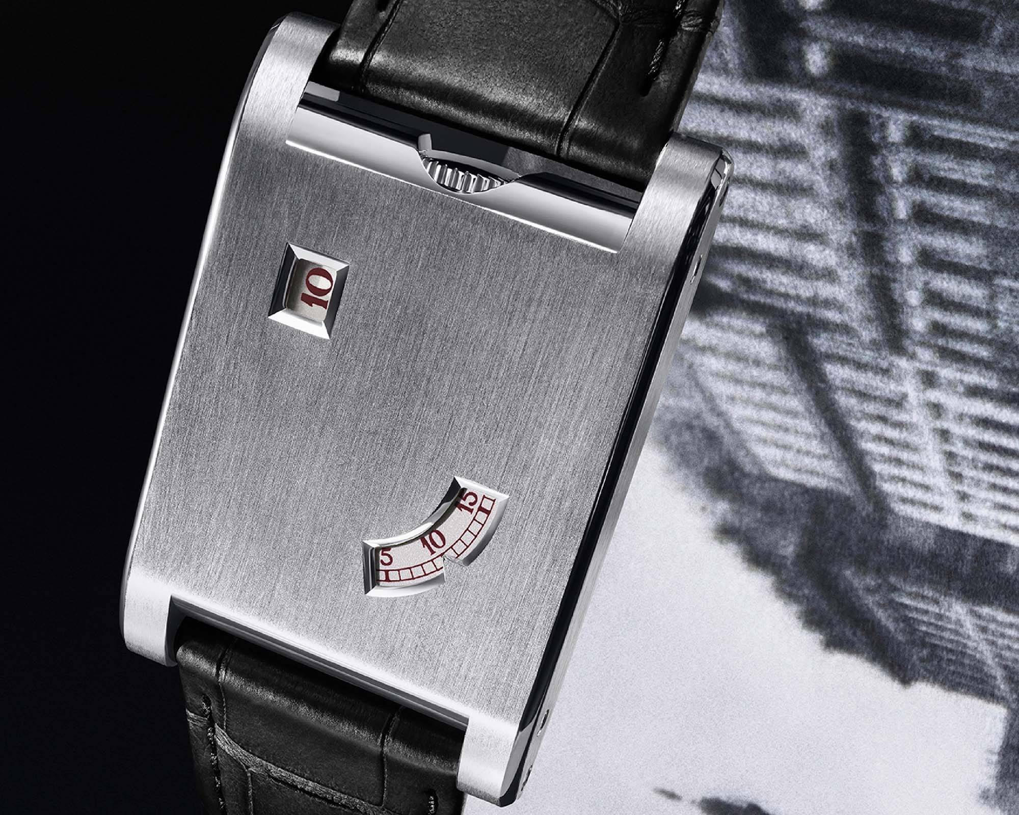 Cartier Tank à guichets (Source : La Cote des Montres)