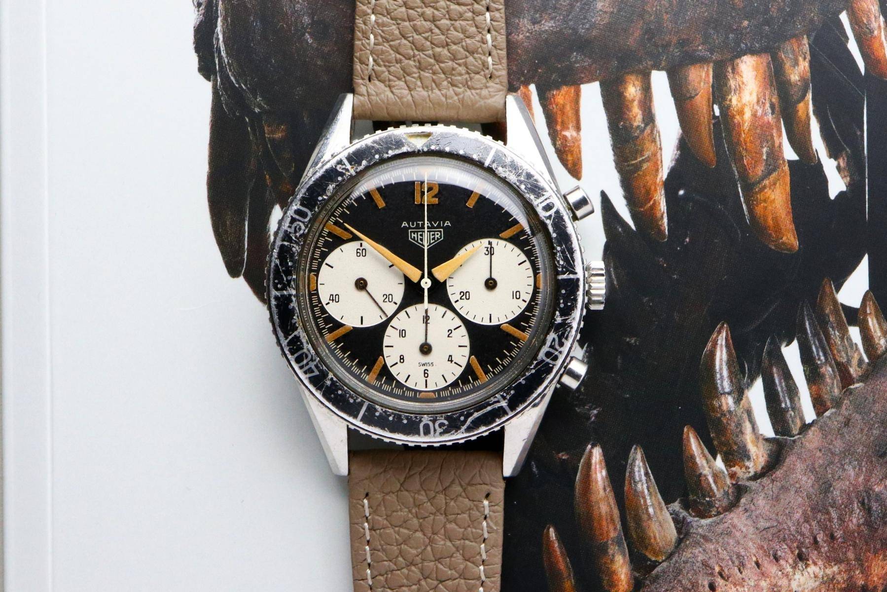Heuer Autavia réf 2446, 1962 (Source : Wristclassics)