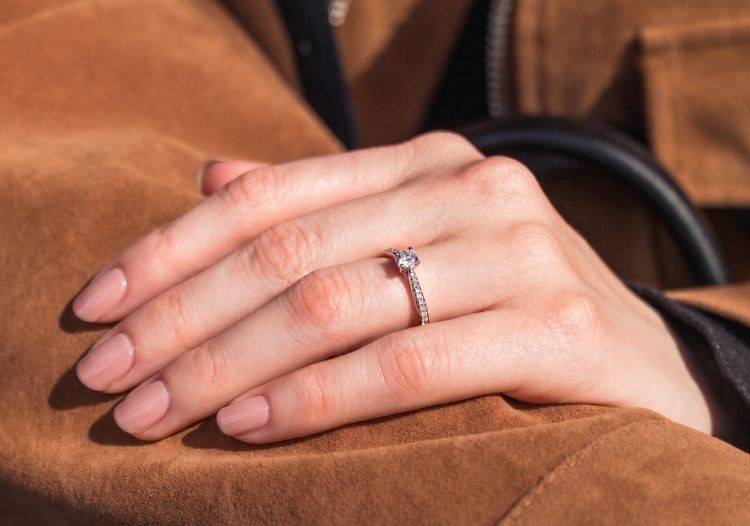 Bague solitaire diamant