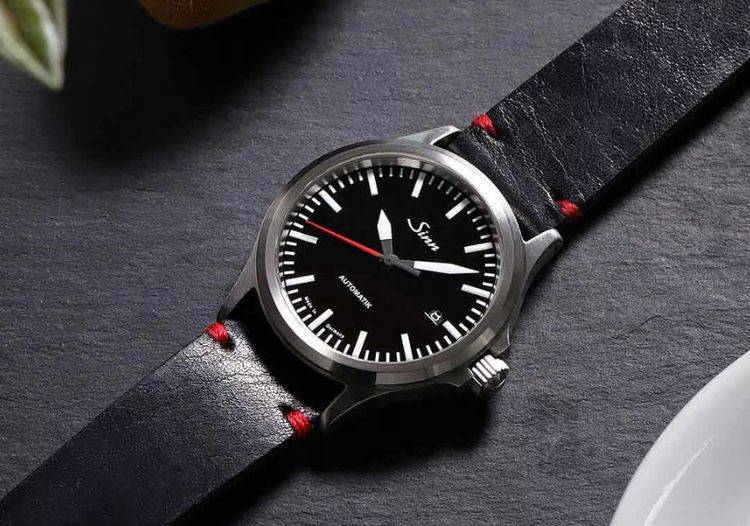 Montre Sinn Instrument