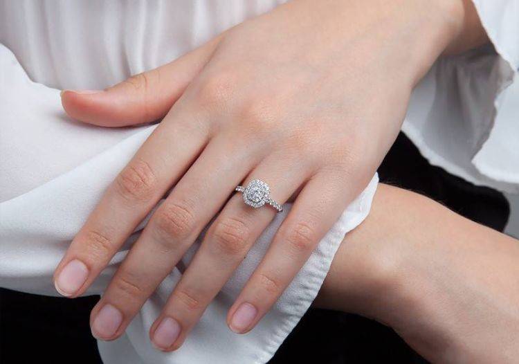 Bague de fian&ccedil;ailles diamant